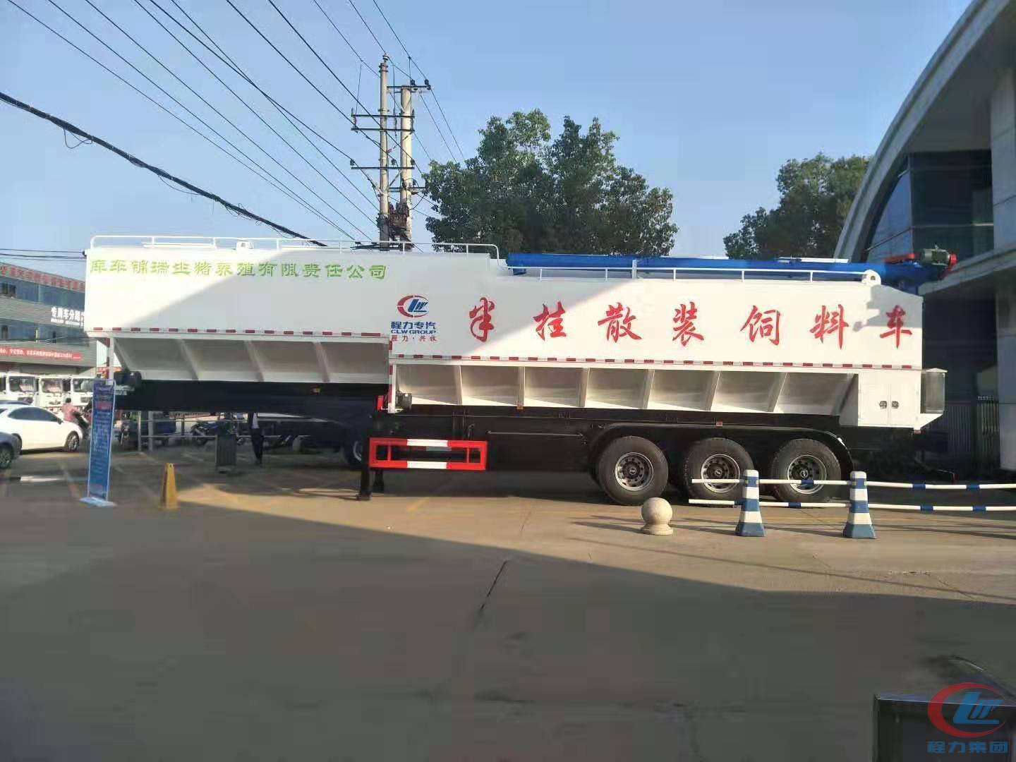 必博威牌66方半挂饲料车